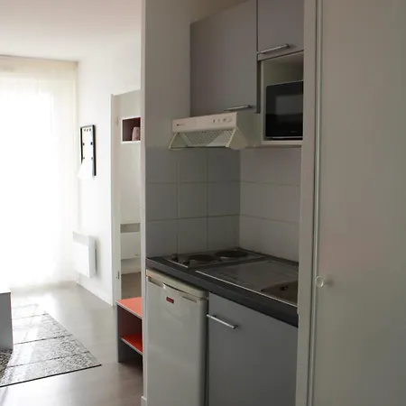 City Lodge Appart Hotel Niort 아파트호텔 3*