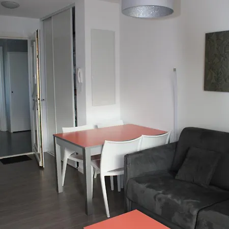City Lodge Appart Hotel Niort Apartmanhotel Niort