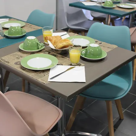 City Lodge Appart Hotel Niort Apartahotel Niort