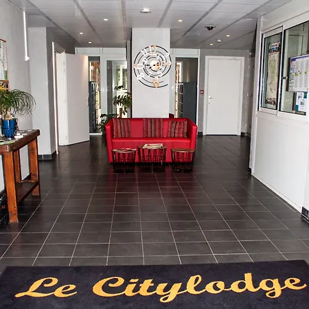 City Lodge Appart Hotel Niort 아파트호텔 3*