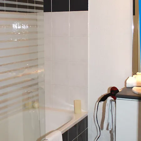City Lodge Appart Hotel Niort 4*