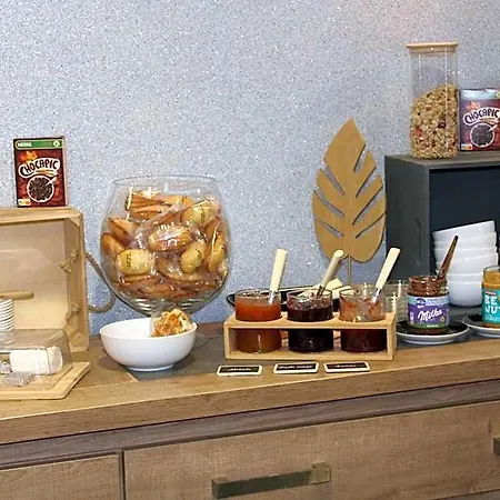 Hotel apartamentowy City Lodge Appart Hotel Niort